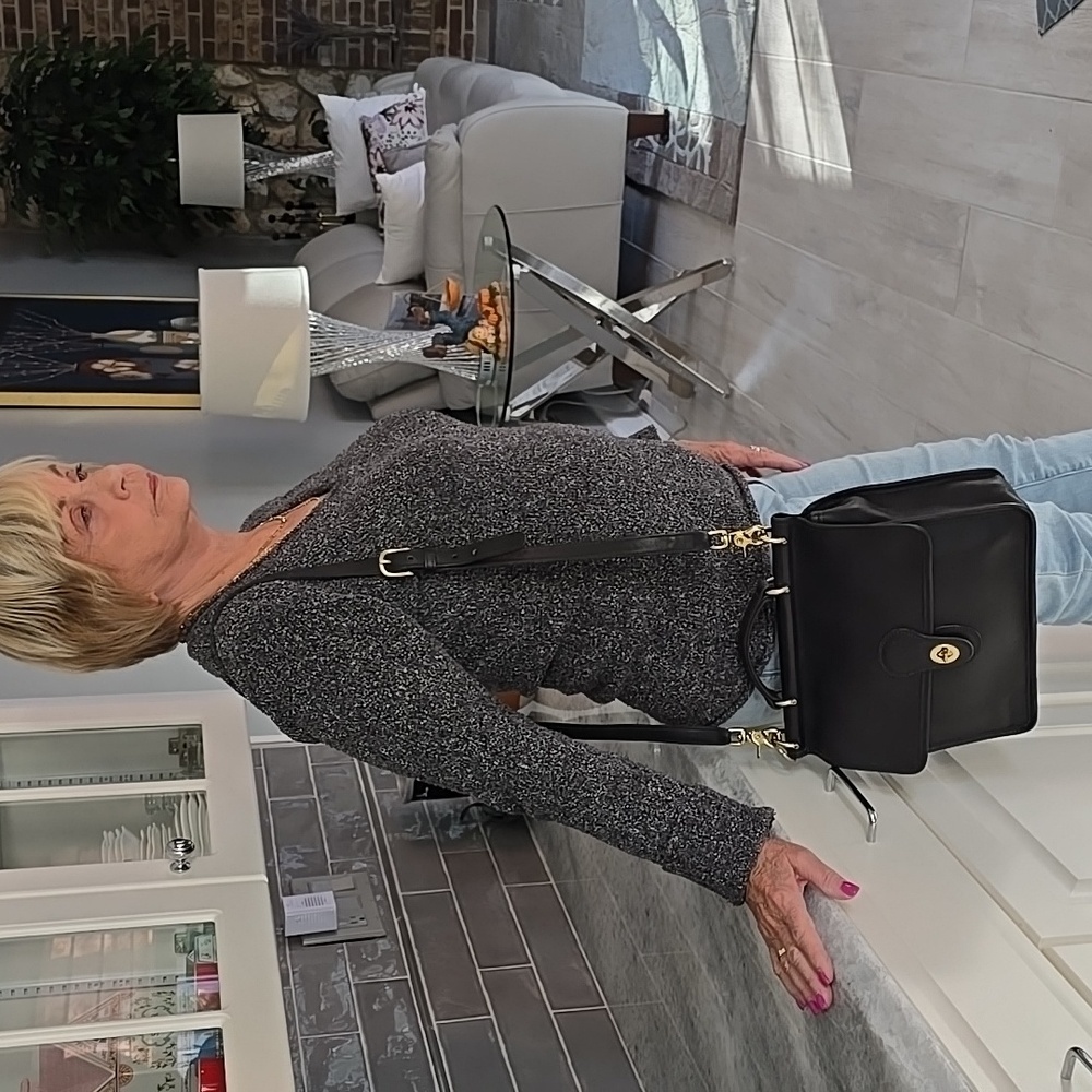 COACH WILLIS LEATHER HANDBAG.💼👛👜 - Picture 9 of 11